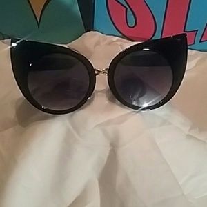 Giselle Womens Cat Eye Sunglasses